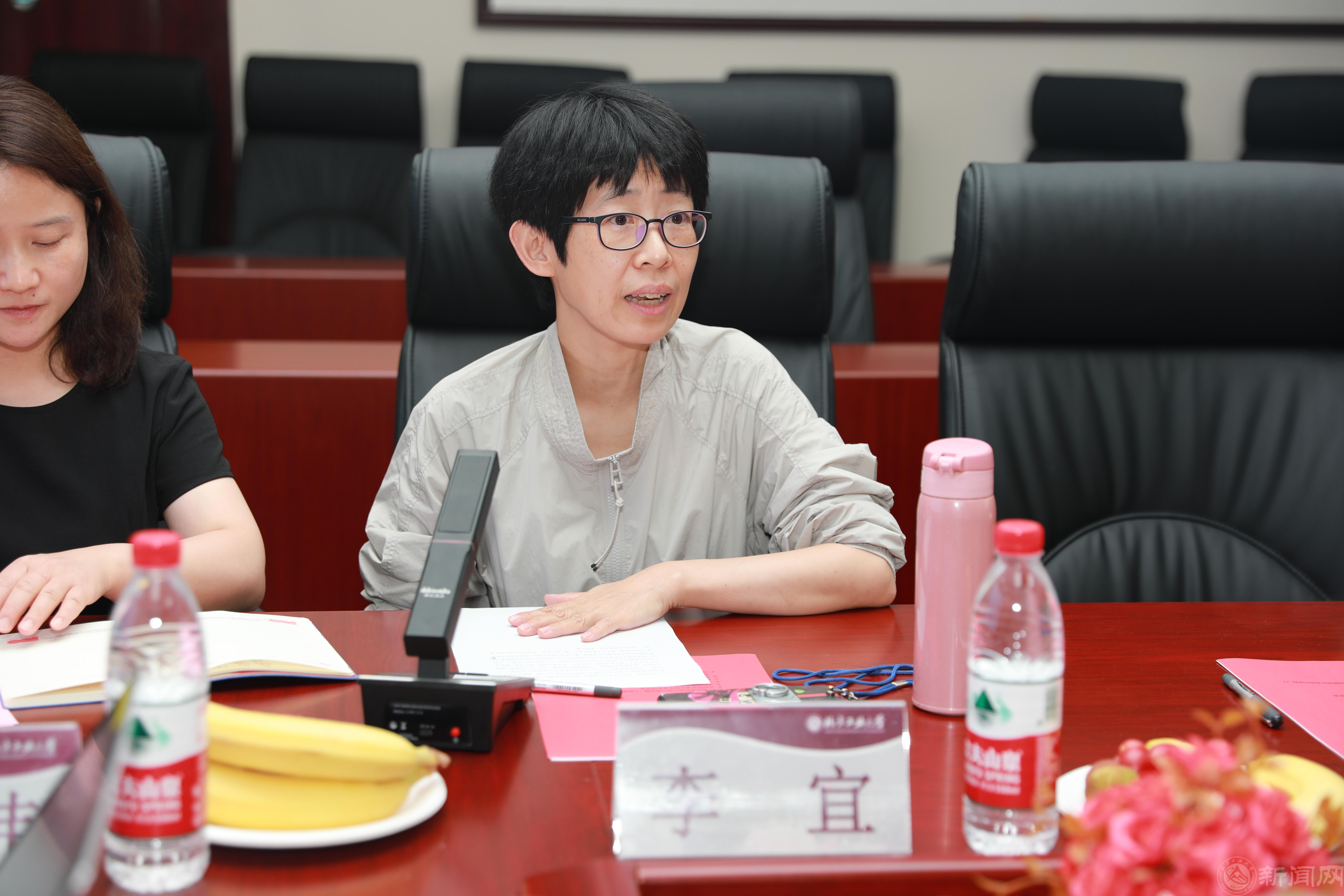 学院校友会负责老师发言.JPG
