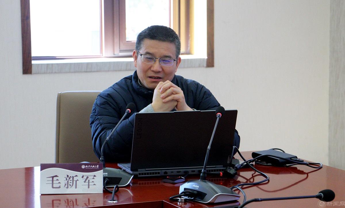 毛老师报告4.jpg
